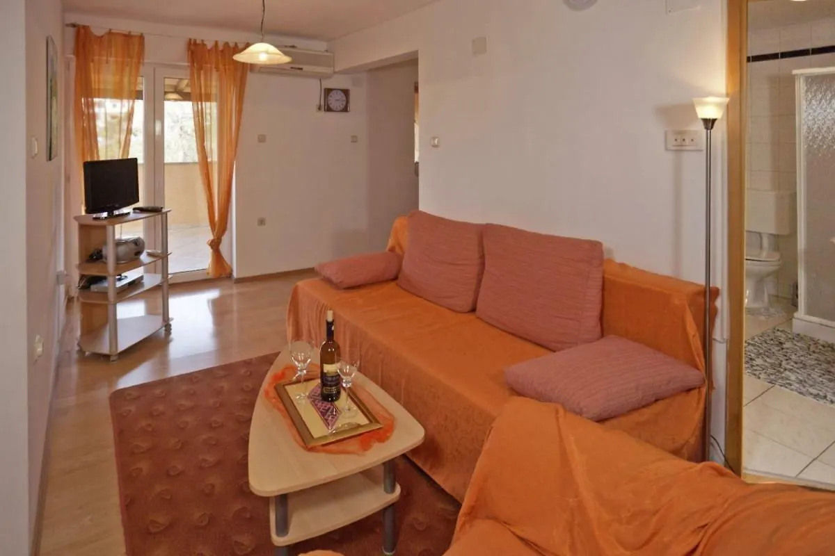 Nena Apartment Vinkuran