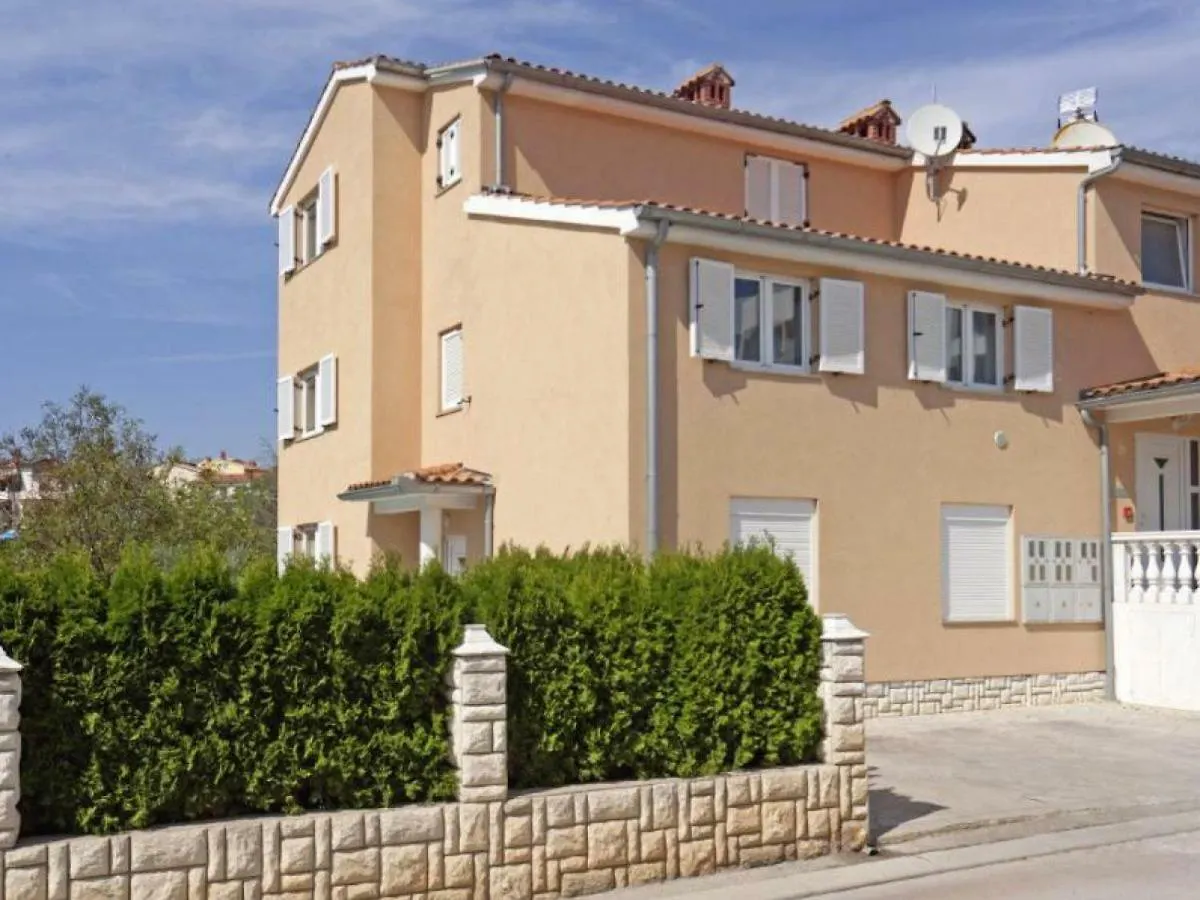 Nena Apartment Vinkuran